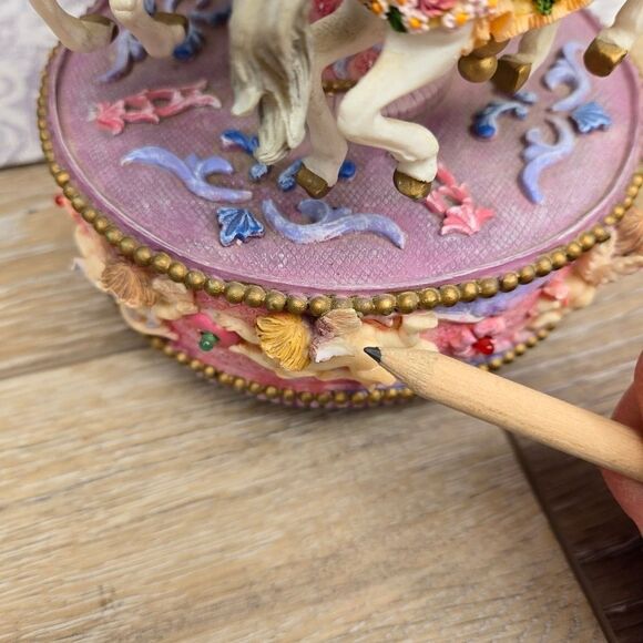 Beautiful Collectible Carousel That Lights Up With Use Of Batteries And Winds Up - Picture 7 of 15